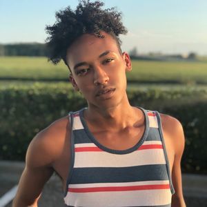 Meet your Posher, Christopher